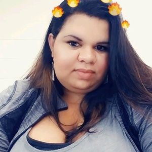 Meet your Posher, Delora